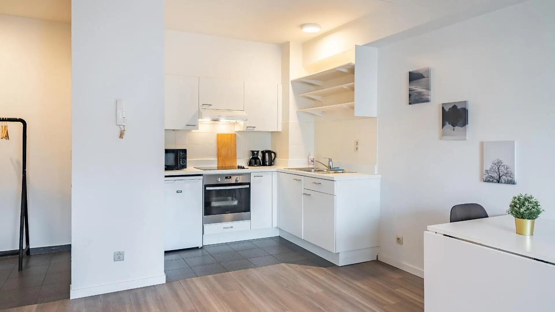 Bright Apartments In The Heart Of Antwerp 0*,