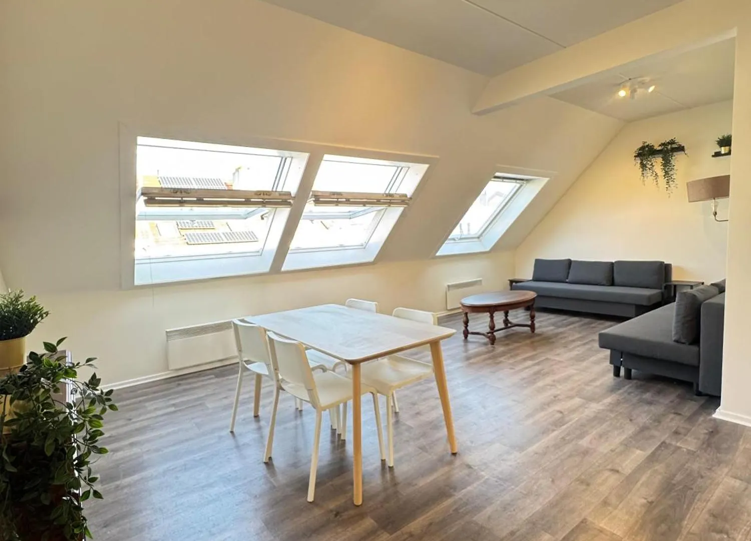 Bright Apartments In The Heart Of Αμβέρσα